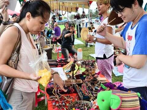 藝起風 2014加路蘭手創市集